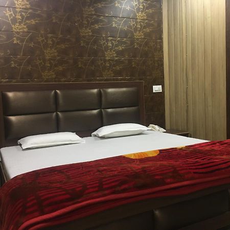 Oyo 12976 Hotel New Fiza Jammu Luaran gambar