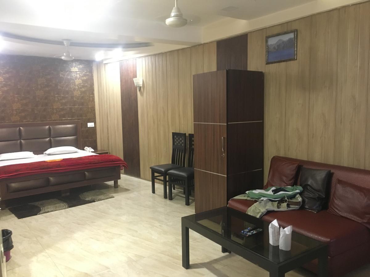 Oyo 12976 Hotel New Fiza Jammu Luaran gambar